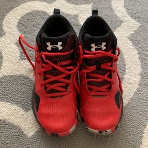 EUC Boys Basketball Shoes